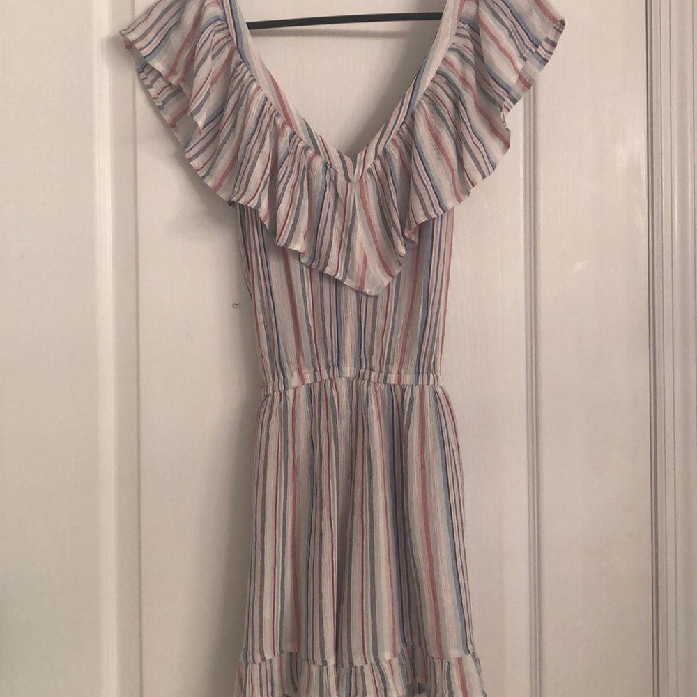 🌸 NWT AE Striped Romper 🌸